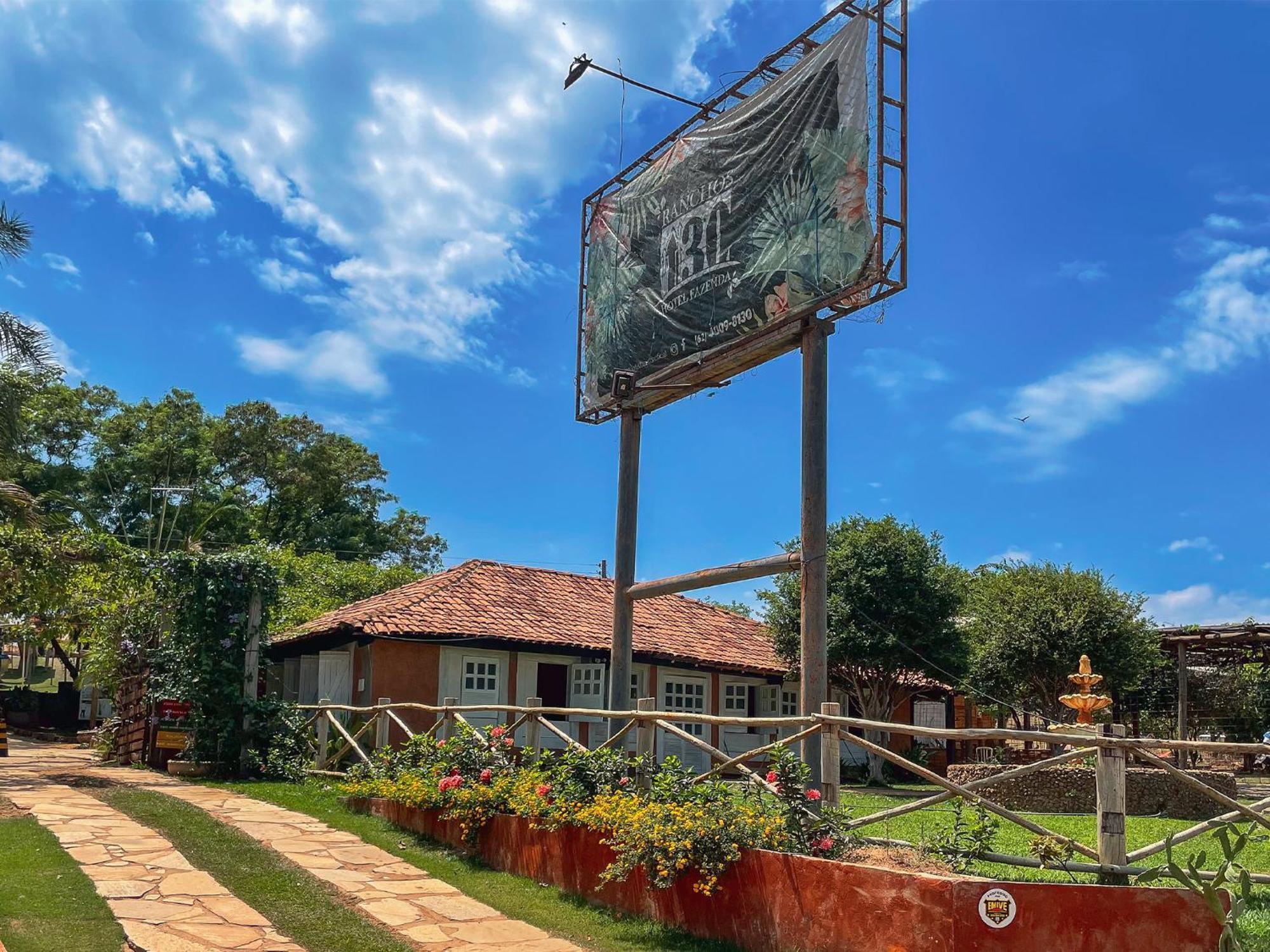 Ranchos 30 Hotel Fazenda Hidrolandia  Zewnętrze zdjęcie
